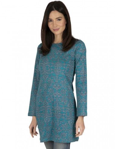 kurzes hellblaues Herbstkleid