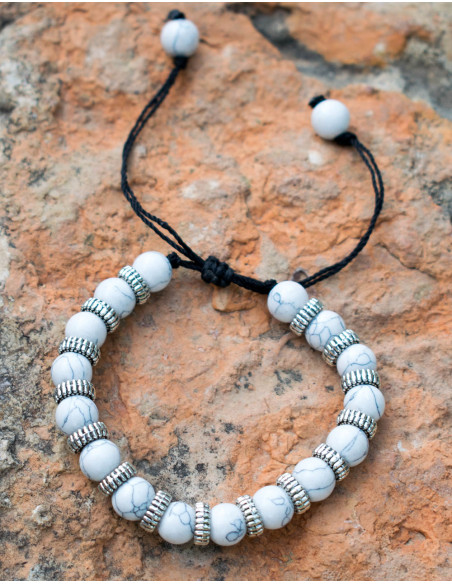 Weißes Howlith-Armband