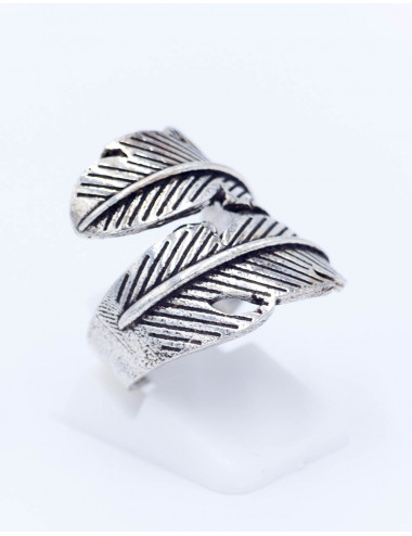 Leaf Carved Ring