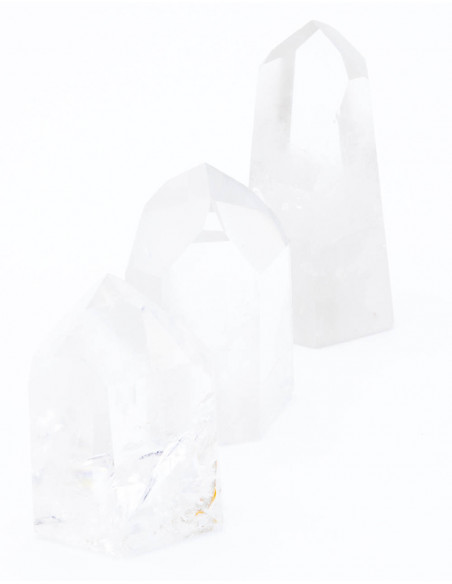 Obelisco di cristallo di quarzo su luce a led