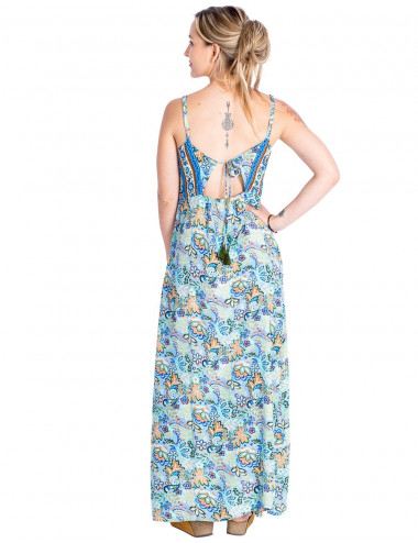 Vestido com fenda nas costas 2