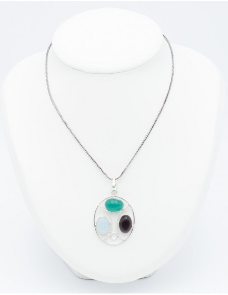 Anhänger mit drei Steinen