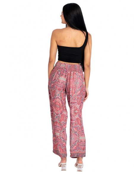 Pantaloni rosa freschi