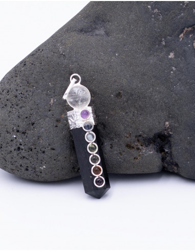 Pingente de ônix com cristal de quartzo