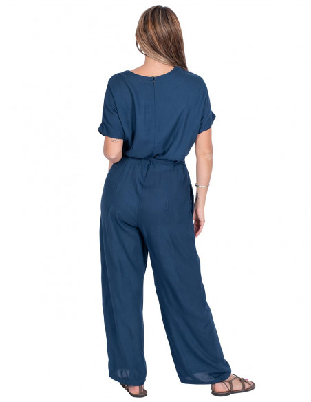 Blauer langer Overall