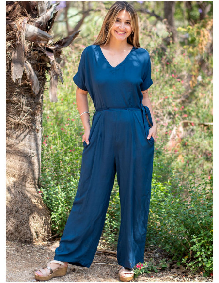Blauer langer Overall