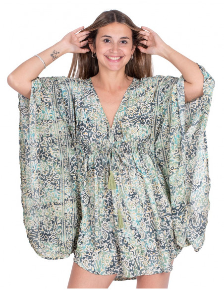 Kleid mit Fledermausärmeln