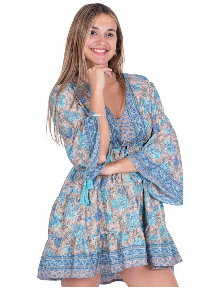 Robe à volants et manches évasées