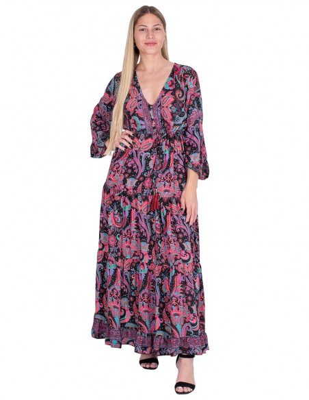 Langes Kleid mit Ärmeln