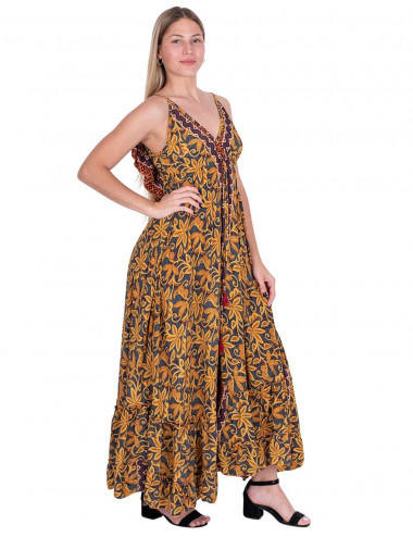 Abito lungo con volant sul... 2