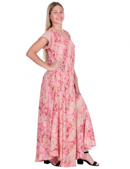 Rosa großes Kleid