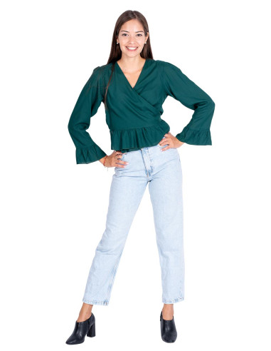 Blusa verde con volant