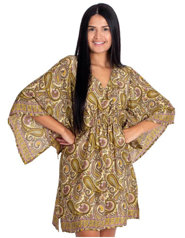 Vestido Curto Com Mangas