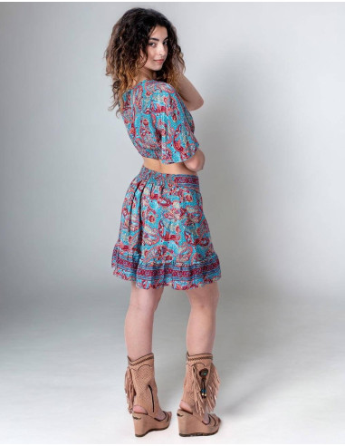 falda-volados-y-top-seda-estampada