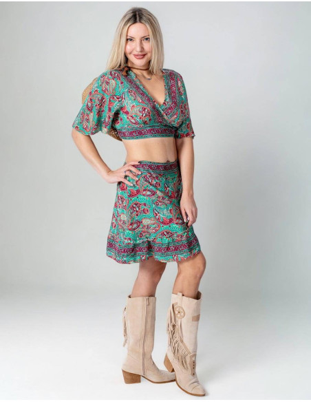 Ensemble haut et jupe en soie imprimée : style bohème avec élégance hindoue