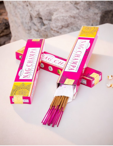Nag Champa incenso marca Deepika