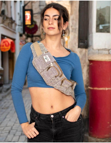 Sac banane en chanvre fabriqué à la main en Inde : spacieux et réglable pour un style ethnique unique