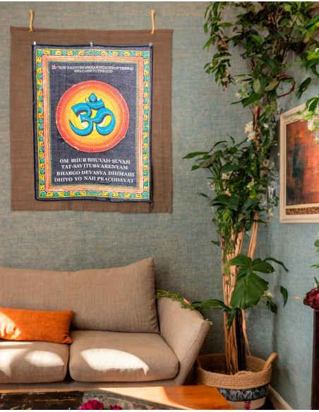 Esclusivo arazzo Om: arte indiana fatta a mano con paillettes di cotone