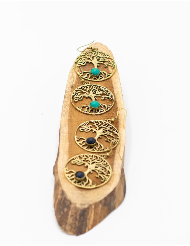 Boucle d'oreille circulaire artisanale avec arbre de vie et pierre naturelle