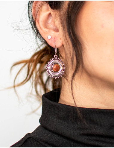 Orecchini circolari fatti a mano con pietra naturale – Eleganza etnica