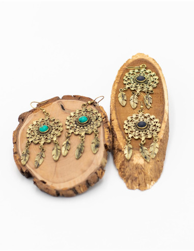 Boucles d'oreilles en laiton faites à la main avec pierre naturelle et feuilles pendantes