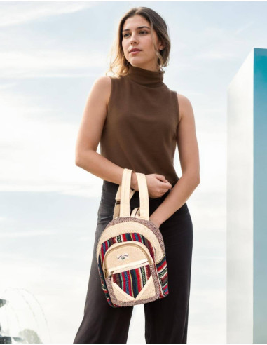 Mochila de cânhamo - Única em cor e artesanato