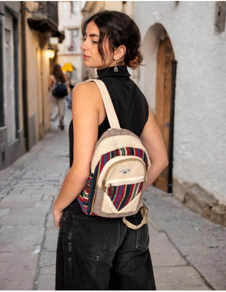 Sac à dos en chanvre - Unique par sa couleur et son savoir-faire