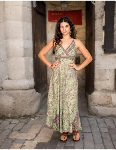 Robe longue en soie verte à col en V –...