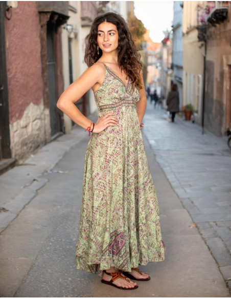 Long green silk dress with a V-neck – Boho elegance from India