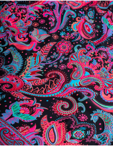 Paisley print maxi dress with V-neck – Indian...