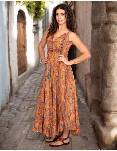 Vestido longo de estilo étnico com decote em V e estampa paisley – Laranja