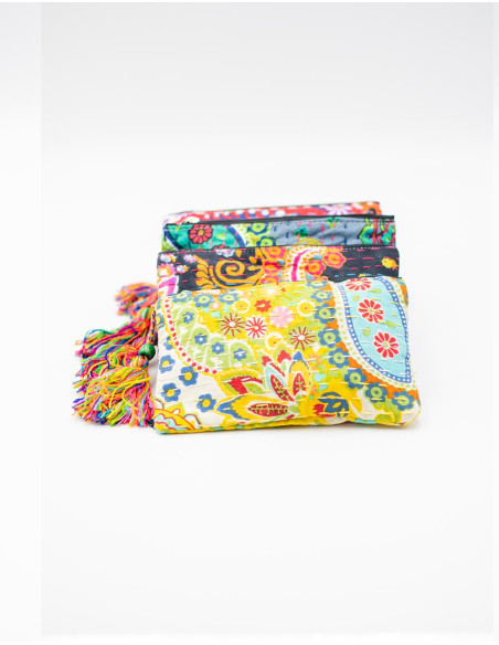 Bolsa grande para artigos de higiene pessoal Kimago – Artesanato indiano com tecidos estampados exclusivos