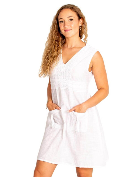 Abito bianco boho-chic con ricami