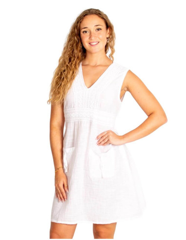 Robe blanche bohème chic avec broderie