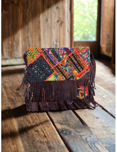 Handgefertigte Boho-Clutch...