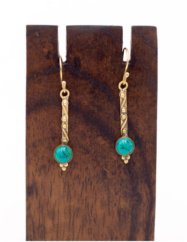 Brincos de ouro com pedra mineral