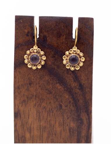 Flower earrings with mineral stone