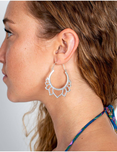 Silberne Lotusblumenohrringe