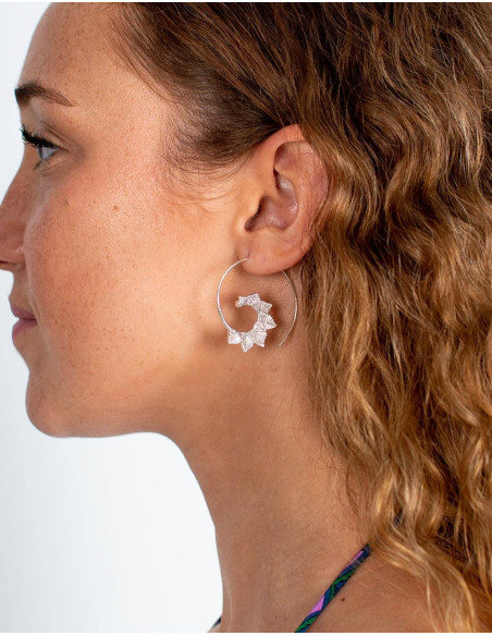 Boucles d'oreilles en argent fabriquées à la main en Inde – Motif circulaire sculpté