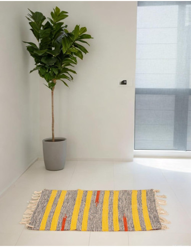 Handwoven Indian ethnic rug – Unique colors and...