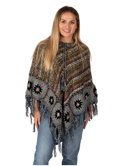 Poncho triangular feito à mão com franjas – Feito à mão na Índia