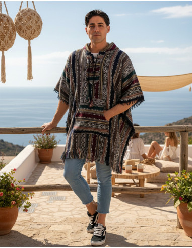 Handgefertigter, quadratischer Unisex-Poncho...