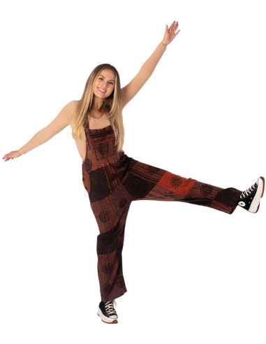 Tuta unisex patchwork realizzata in cotone...