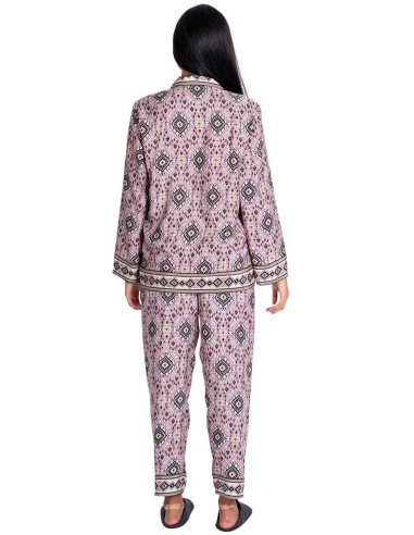 Kimago silk pajamas inspired by Indian tradition
