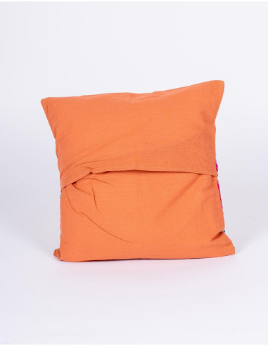cojin-etnico-indio-estampado-fondo-salmon