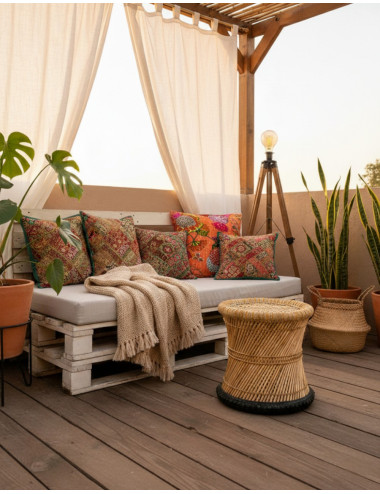 Tabouret en bambou fait...