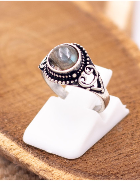 anillo-plateado-piedra-natural-artesanal-india