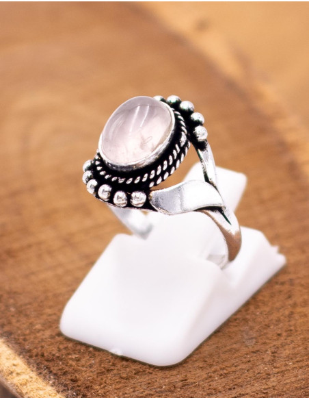 Bague en argent faite main avec pierre minérale