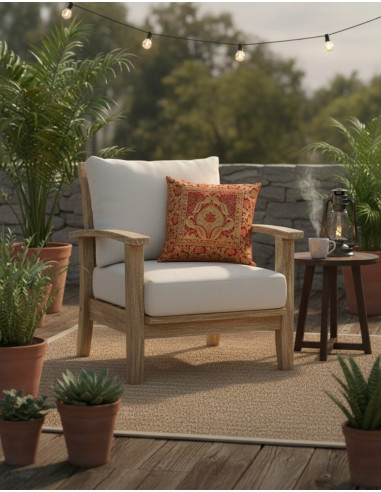 Burgunderfarbener Kissenbezug mit dekorativen...