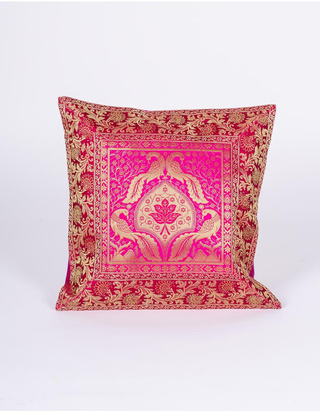 Capa de almofada rosa com pássaros decorativos – Design étnico feito à mão